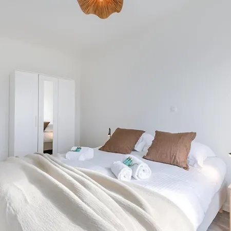 Huswell - Lovely New At The Harbor + Parking Apartamento *