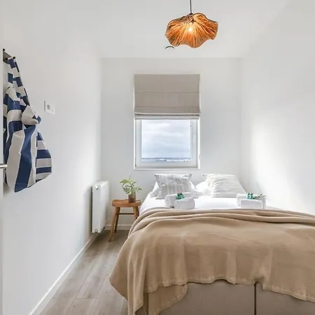 Daire Huswell - Lovely New At The Harbor + Parking Brugge