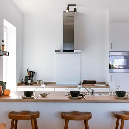 Huswell - Lovely New At The Harbor + Parking *